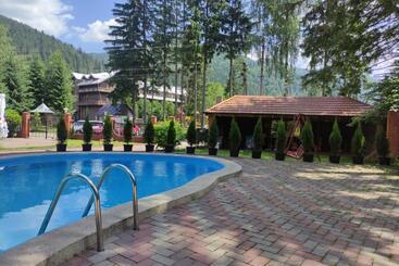 Szálloda лелеч