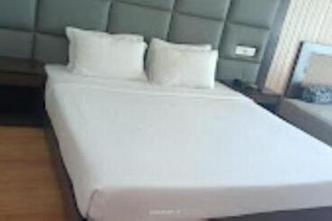 Hotel The Green Garden Retreat,sulkapara