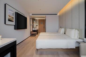 Atour Hotel Xiamen North Station Jiageng Stadium