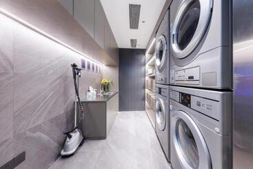 Atour Light Hotel Kunming Dianchi Road South Asia Style First City