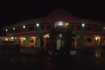 پانسیون ที่พักสกลนคร กิตติวัฒน์อพาร์ทเม้นท์&รีสอร์ท