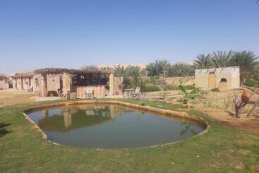 استراحتگاه M Biama Island