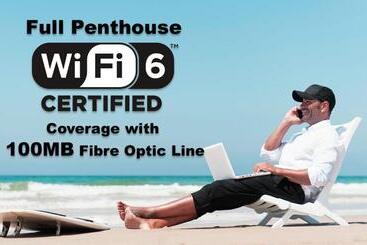 هتل Secretjaco Luxury Beach Front Penthouse With Pool & Jacuzzi