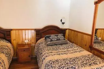 ペンション Hostal Collins House