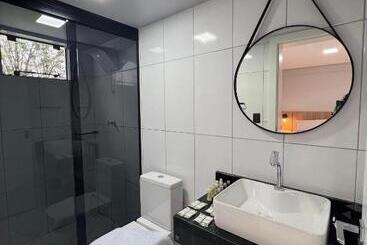 בית מלון כפרי E Cabanas Perau Quartos