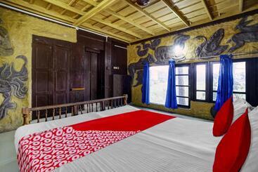 ホテル Oyo Flagship Meadow View Inn