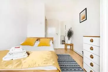 پانسیون Central London Flat Share