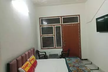 ペンション Shree Govind Dham