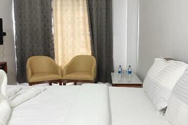 Hotel Green Pearl Lodging