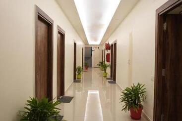 Отель Vishwanath