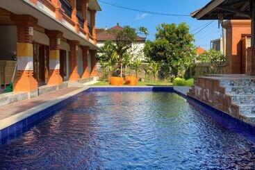 پانسیون Candra Loka Studio & Apartment By The Loka