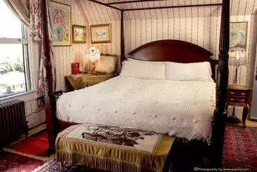 Hotelli Cliff Crest Inn