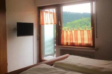 Отель Gasthof Westfeld