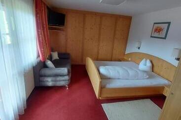 فندق Haus Theresia Alpbach