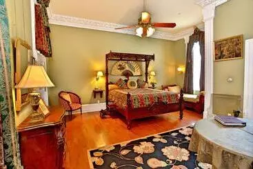 Hotelli Southern Mansion
