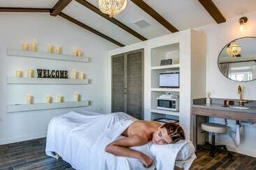 The Three Fifty Hotel, A Kirkwood Collection