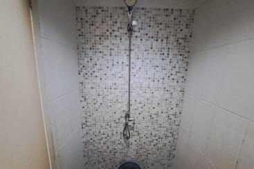 فندق Oyo Life 93140 Apartment Grand Sentraland By Fahri