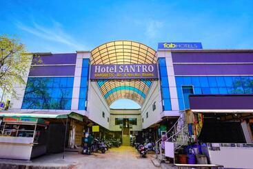 Fabhotel Santro