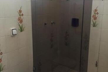 هاستل Estações