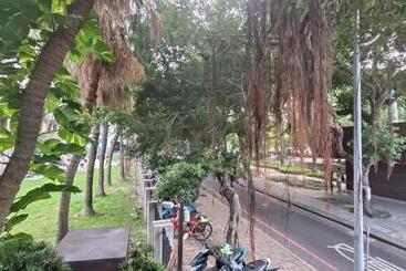 호스텔 Hsinchu Book&bed