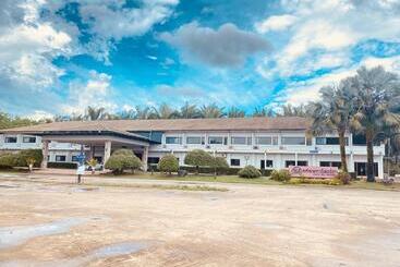 Otel 168 แก่งเพารีสอร์ท