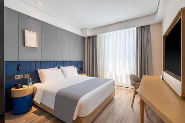 Otel Lanou Zibo Yiyuan Zhenxing Road