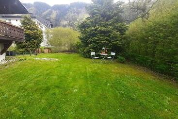 膳宿费 Tellahouse