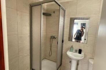 پانسیون Hostal Julpaz 2