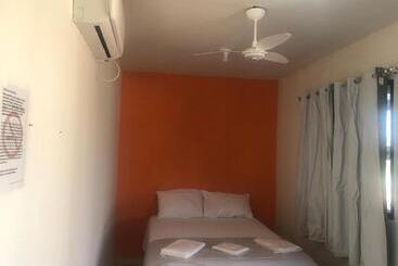 Bed and Breakfast Royal Container