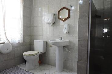 Pension (Hôtel basse catégorie) Suite Família Próximo A Praia