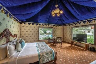 酒店 R Chandras Palace