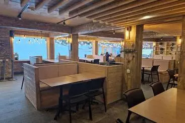 Majatalo Vila Platoul Soarelui