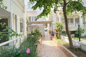 Sedef Pansiyon Apart Otel Sarkoy