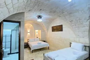 Sefer Tepe Otel