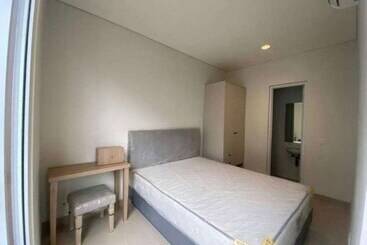 ホテル Express O 92155 Nia Residence 2