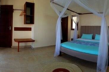 Отель Maison Charrette