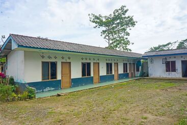 호텔 Spot On 92212 Penginapan Berkah Mandiri Syariah