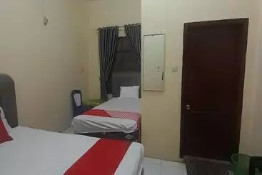 Otel Spot On 93102 Tamara Homestay Syariah