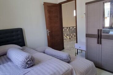 پانسیون Oemah Wisata Ringinsari