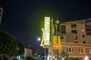 Hotelli Hollywood La Brea Inn