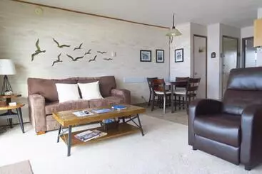 Hotelli Ocean Terrace Condominiums