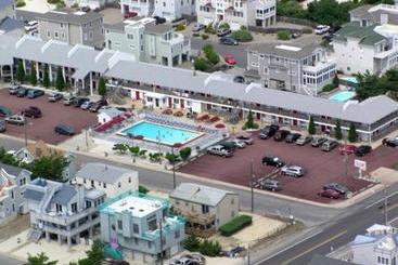 Sea Spray Motel