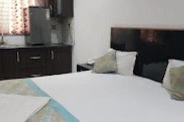 فندق Anamsa Residency Vrindavan