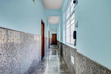 Hotel Staymaker Cheluva Deluxe Lodge