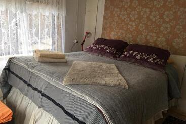 تختخواب و صبحانه Fran&emmaiii