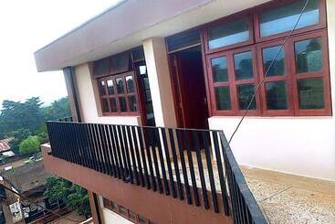 تختخواب و صبحانه Hilton Hil Mountain View