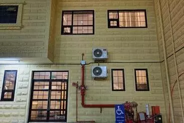 هتل قمة راحتي للشقق المخدومة Qimat Rahaity Serviced Apartments