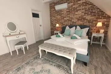 Majatalo Elisoria Superiors