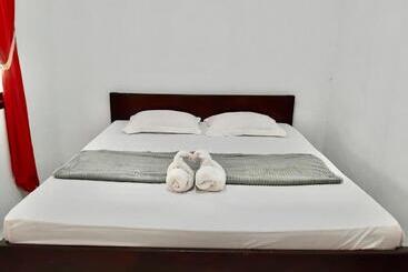 Pensionat Tangkoko Homestay