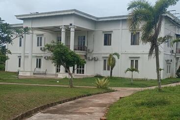 Hotel Oyo 93512 Umbuy Homestay